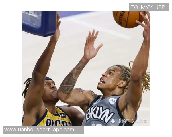 克拉克斯顿半场表现亮眼8投5中贡献12分9篮板4助攻正负值高达20